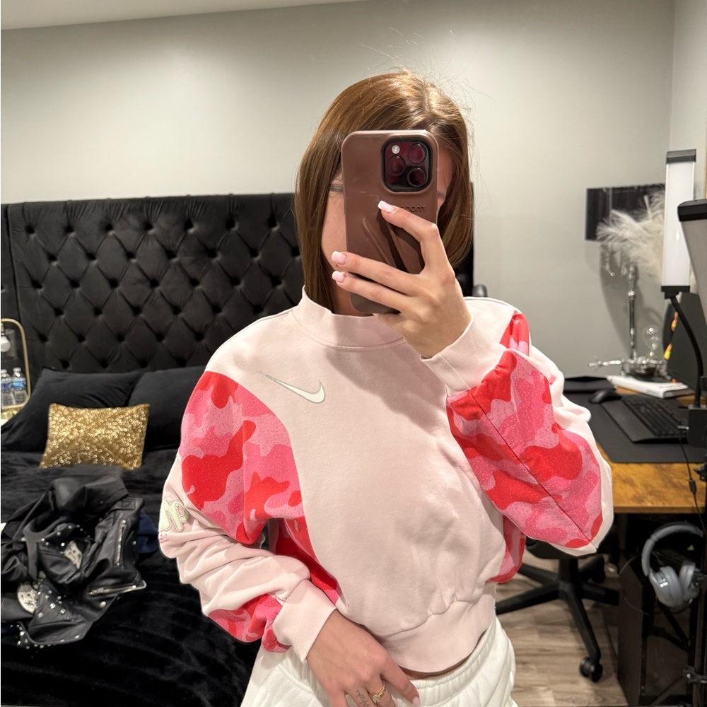 Nike Women's Pink and Red Camo Top